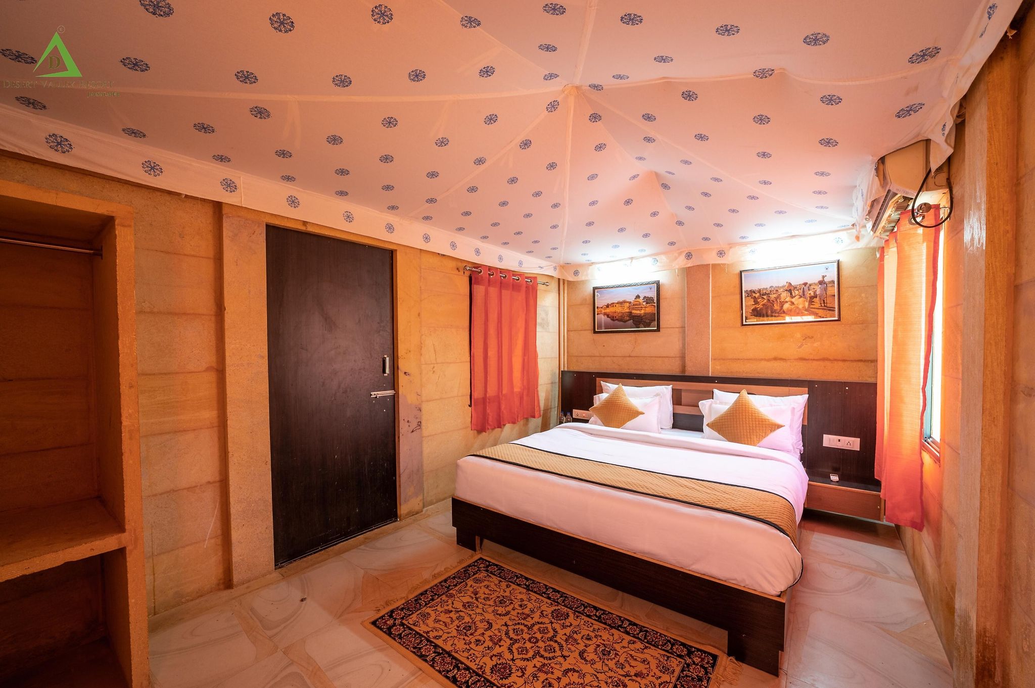 Desert or Mountain View Connecting Rooms