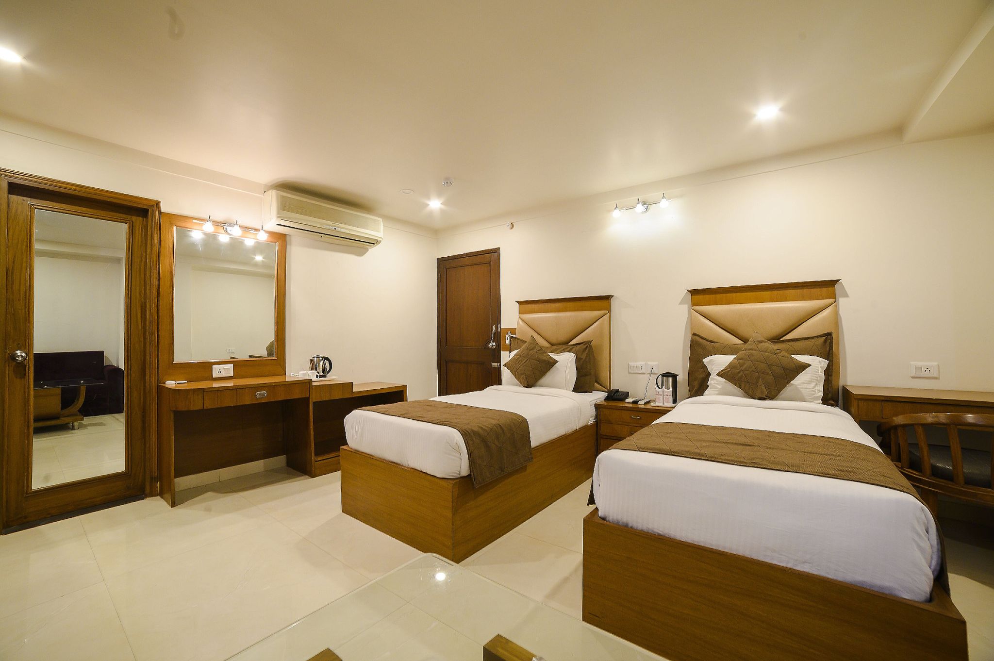 Deluxe Double Bed Room