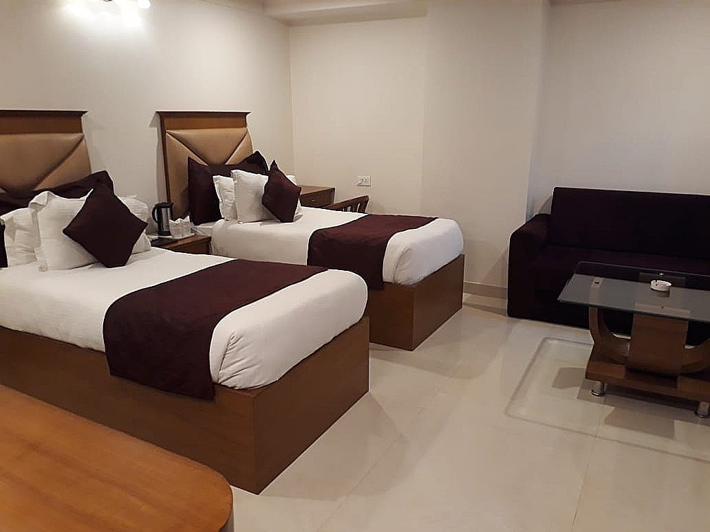 Deluxe Double Bed Room