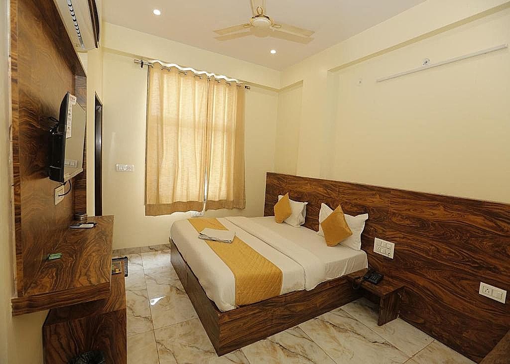Hotel Raas Palace Deluxe Room 27
