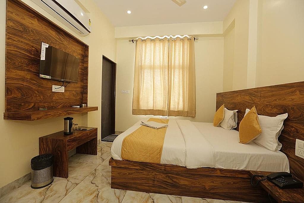 Hotel Raas Palace Deluxe Room 26