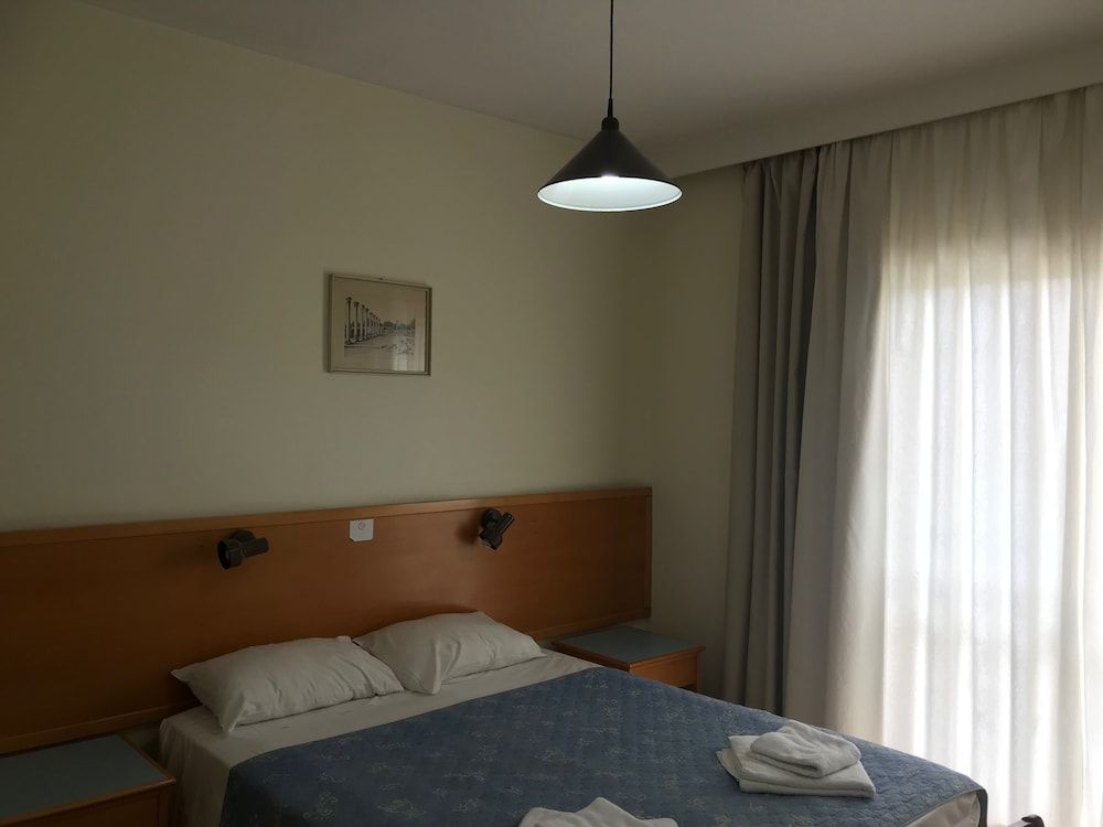 undefined Daphne Hotel Apartments 7