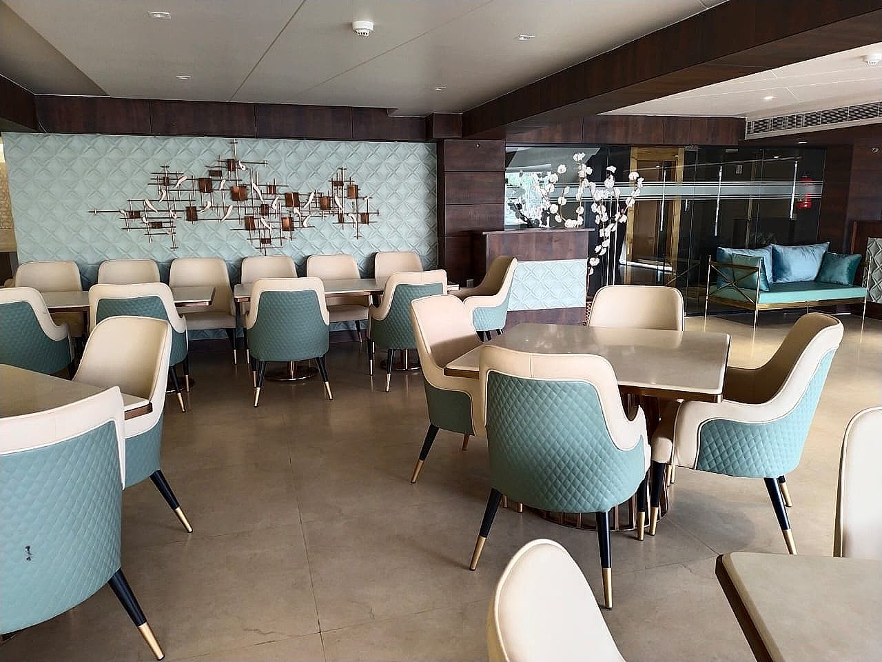 Food & Dining