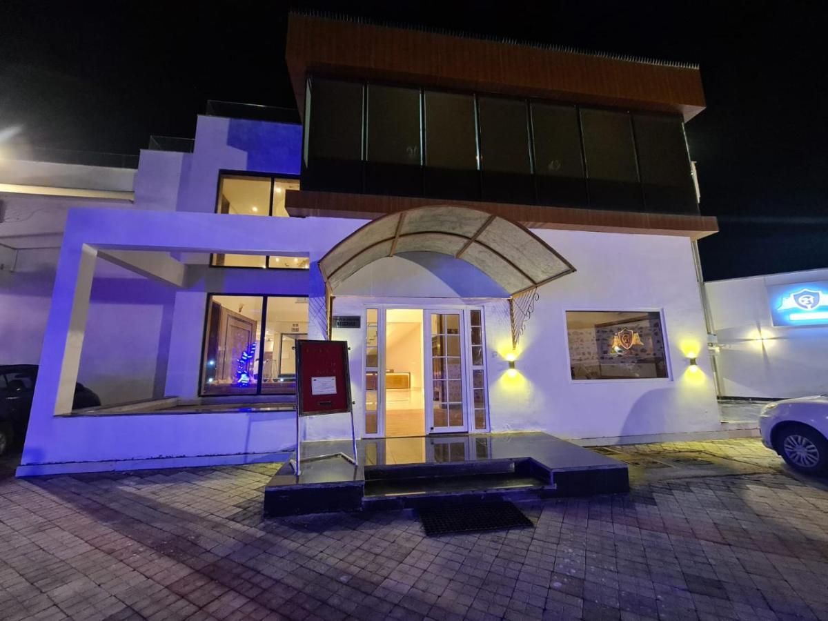 CLUB 21 SARISKA FUN CITY