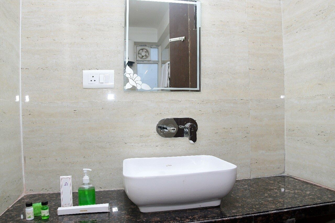 Hotel Life Inn Deluxe Room 11