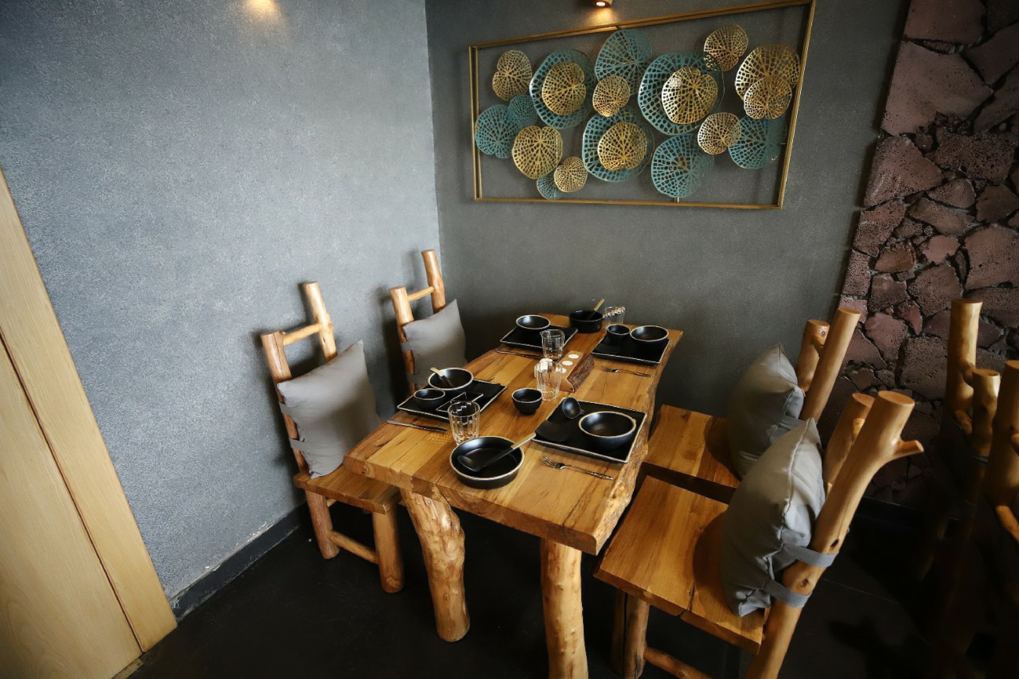 Food & Dining