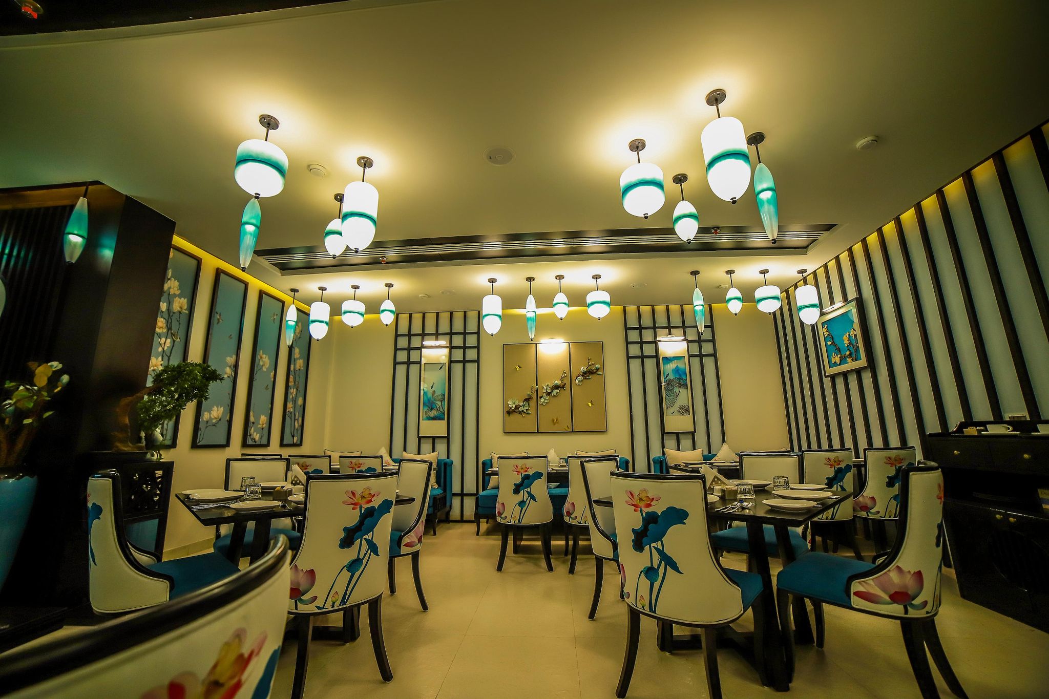 Food & Dining