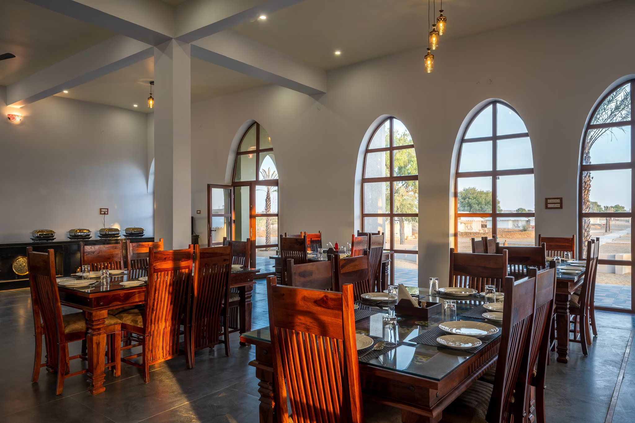 Food & Dining