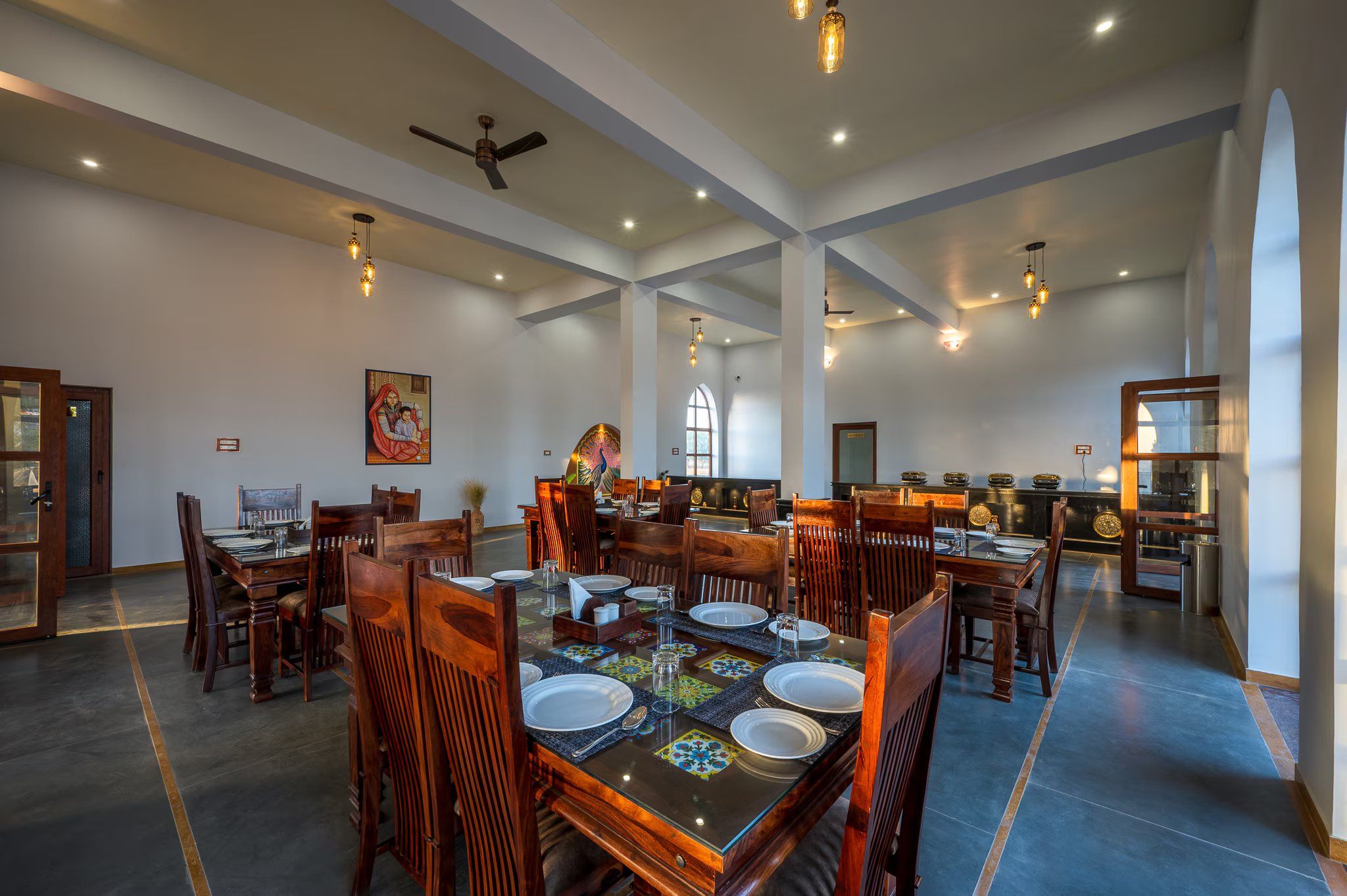 Food & Dining
