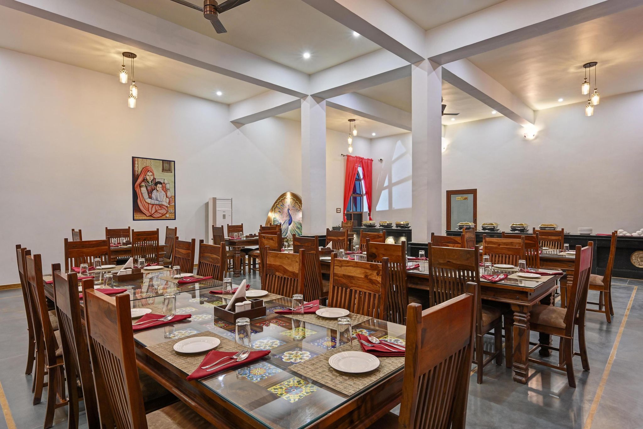 Food & Dining