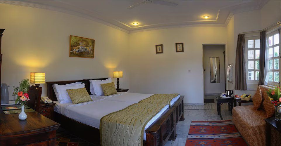 Tiger Den Resort Super Deluxe Room 4