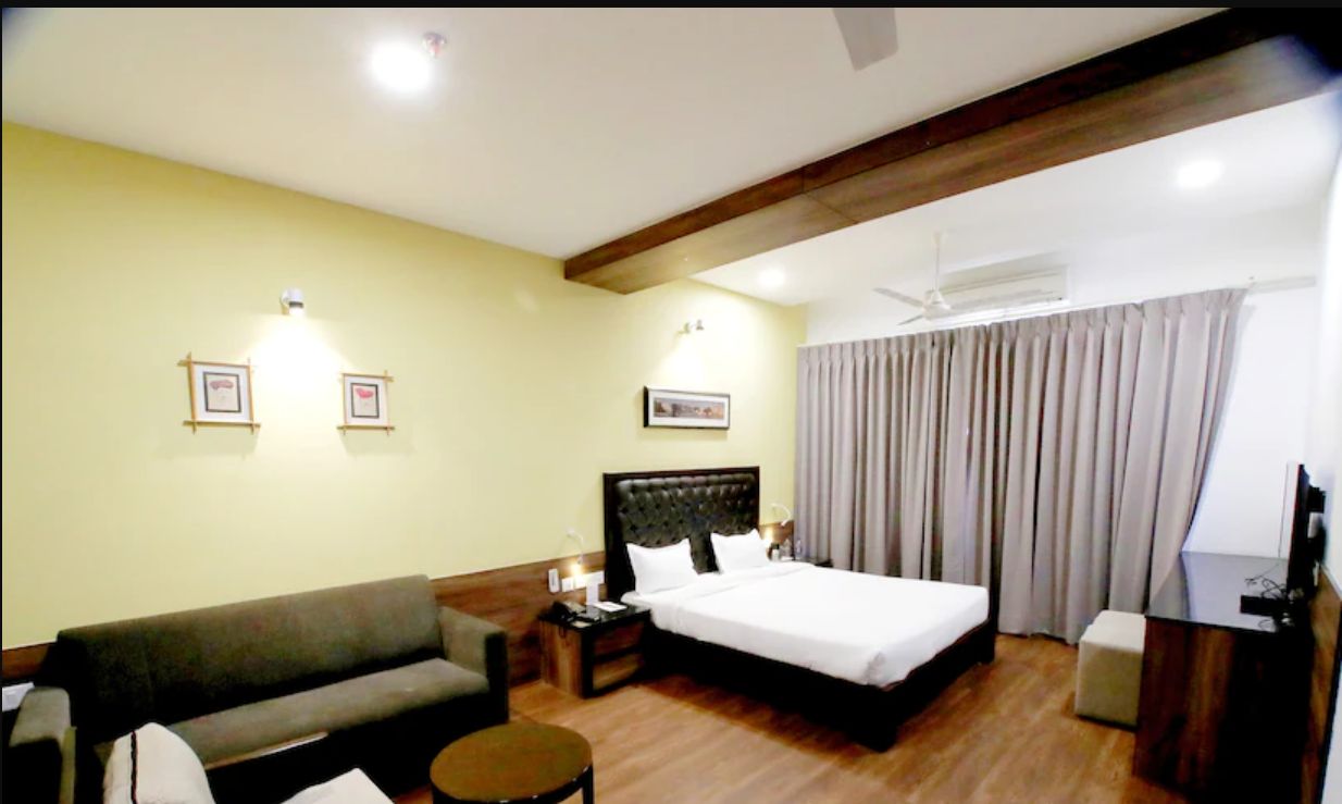 Hotel Jai Club