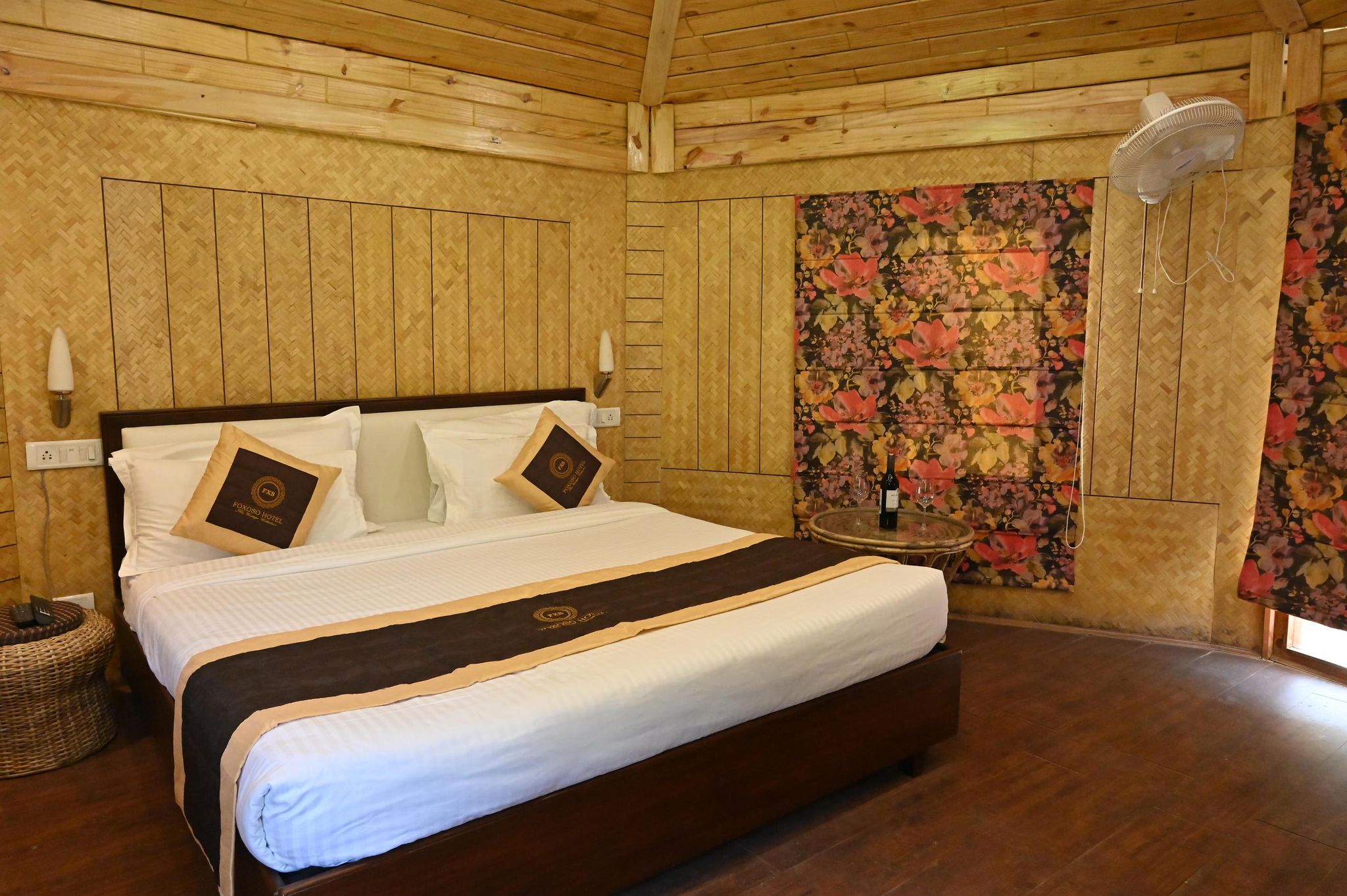 Foxoso Misty Oak Resort Near Kainchi Dham 8 kms Bamboo Retreat 2