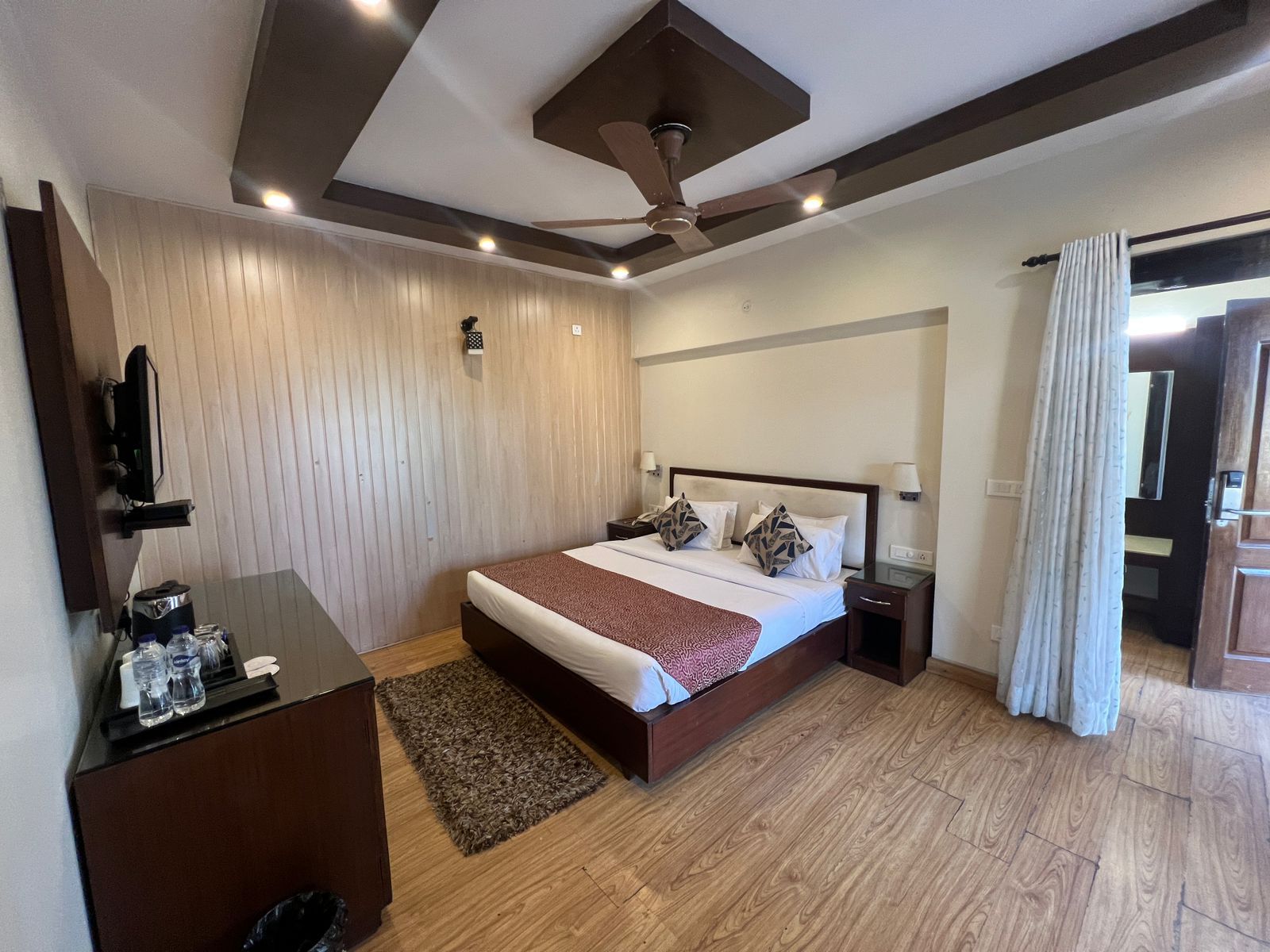undefined Foxoso Misty Oak Resort Near Kainchi Dham 8 kms 5