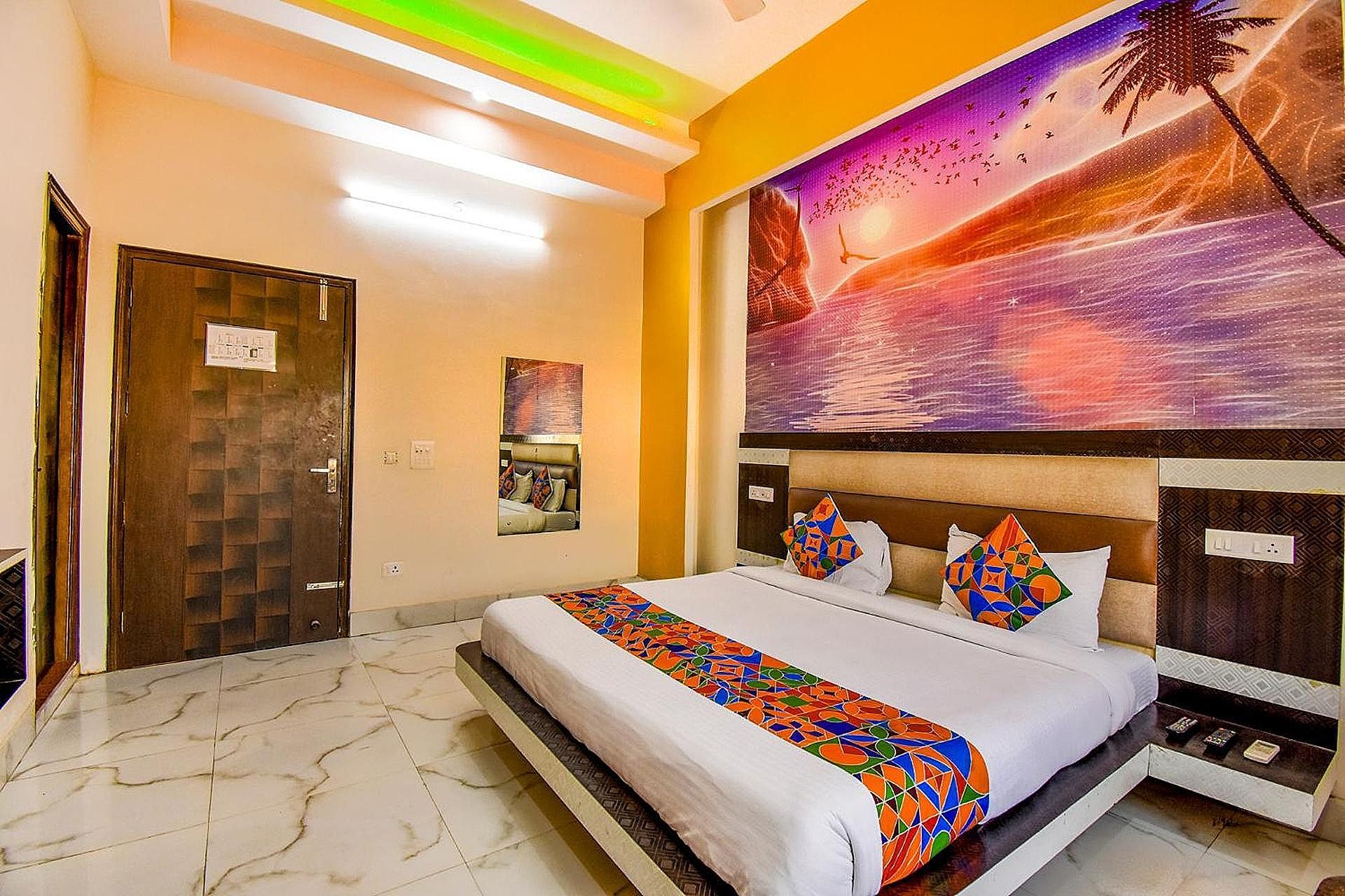 Hotel Sumanglam Deluxe Room 3