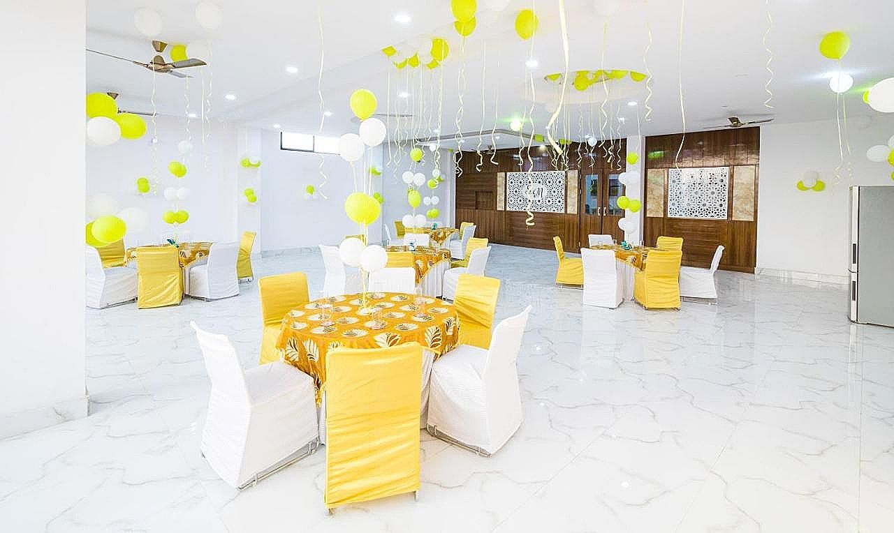 Food & Dining