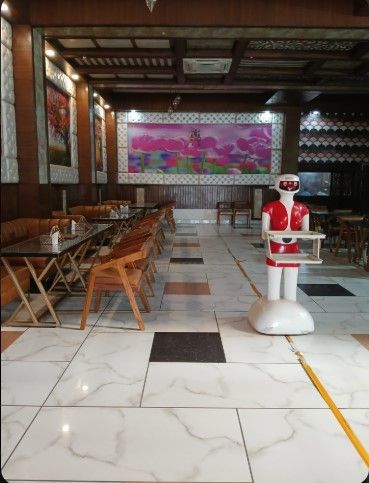 Food & Dining