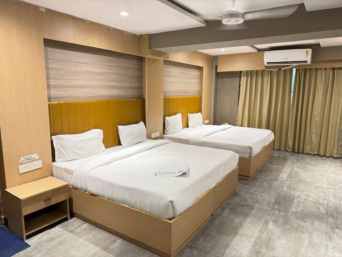 Stairway Family Suite