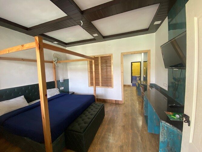 203 Family Room ( 5 Persons )