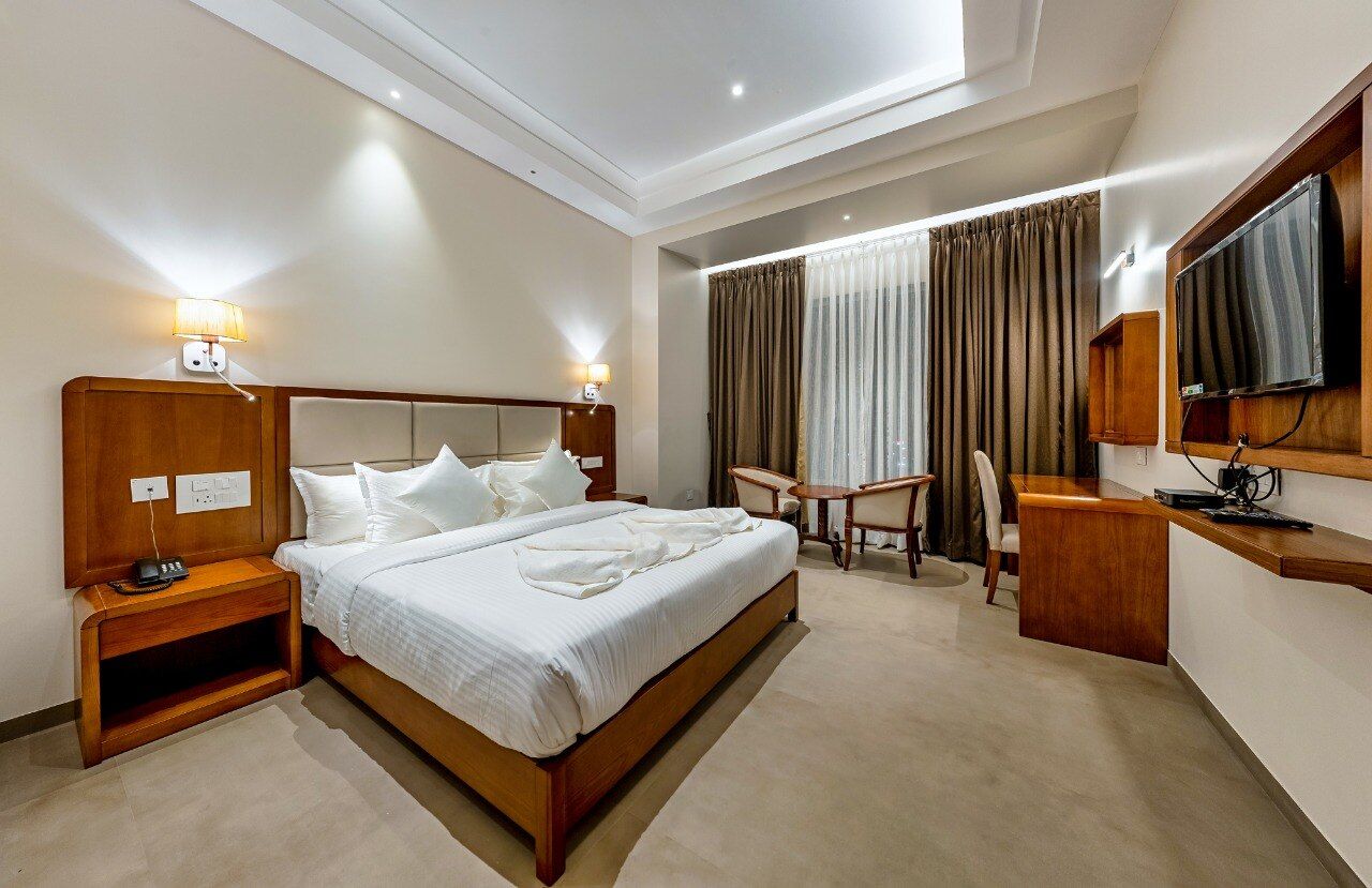 Hotel Grand Regal Deluxe Twin Bed AC Room 11