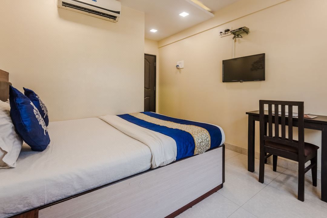 Hotel Royal Grand Deluxe Double Room 5