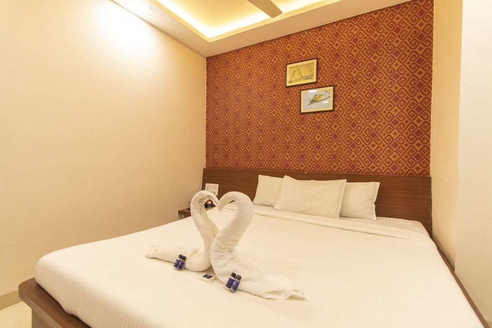 WOW STAYZ2 Hotel Misty Meadows Deluxe Room 24