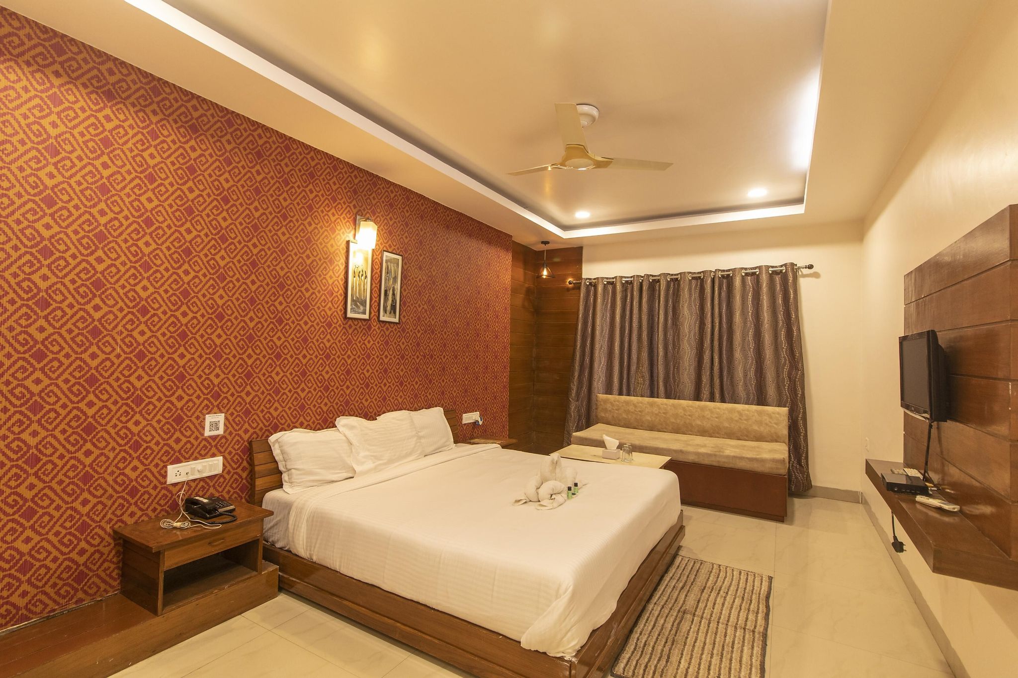 WOW STAYZ2 Hotel Misty Meadows Deluxe Room 6