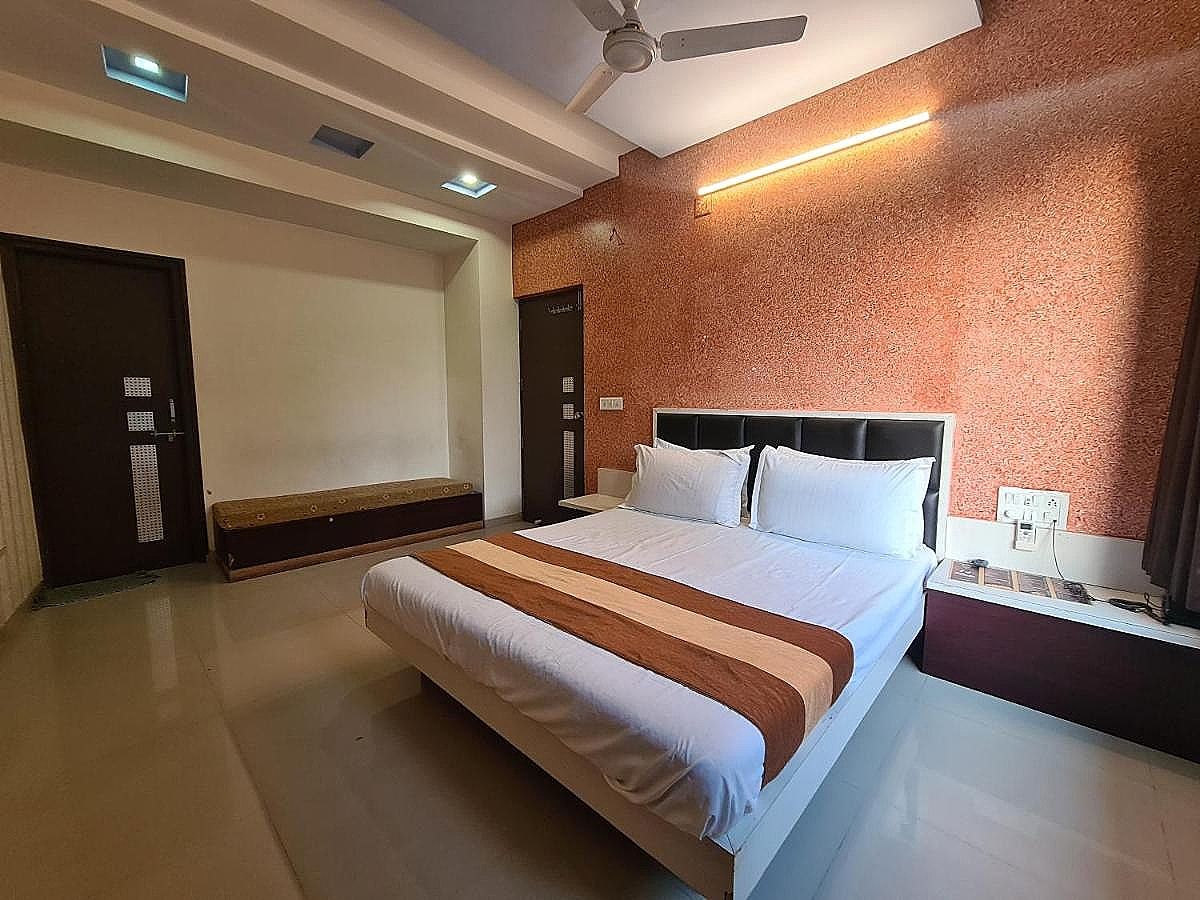 Hotel Nova Residency Nova Basic Non AC Shared Bathroom 3