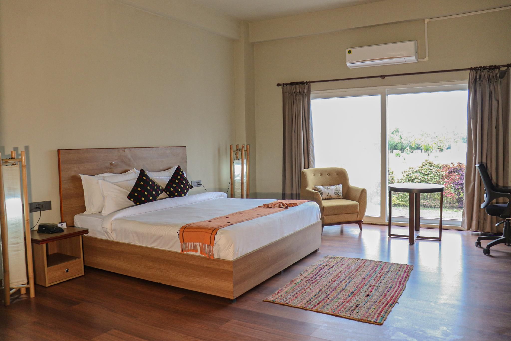 Foxtail Orchid resort Executive Room 2