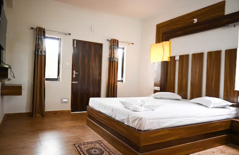 Hotel Dynasty Inn Executive Double Bed Ground Floor 2