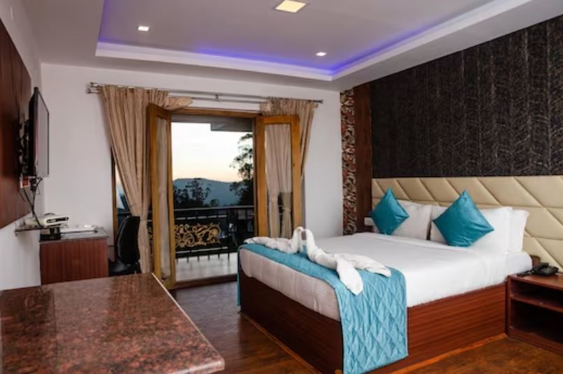 Deluxe Room with Balcony