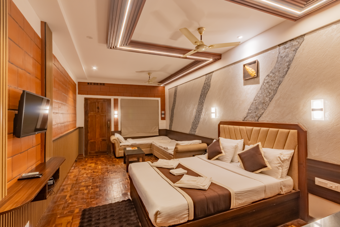 Nest Inn Deluxe Quadruple Room 5