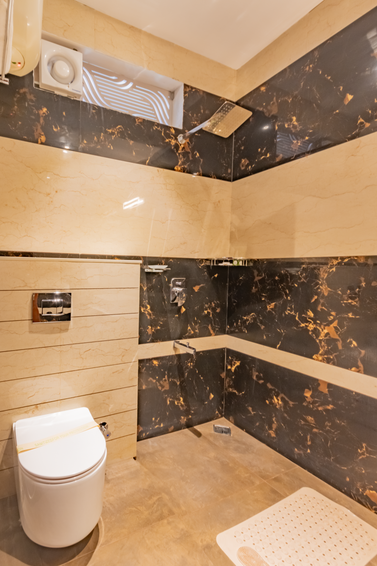 Nest Inn Deluxe Triple Room 15