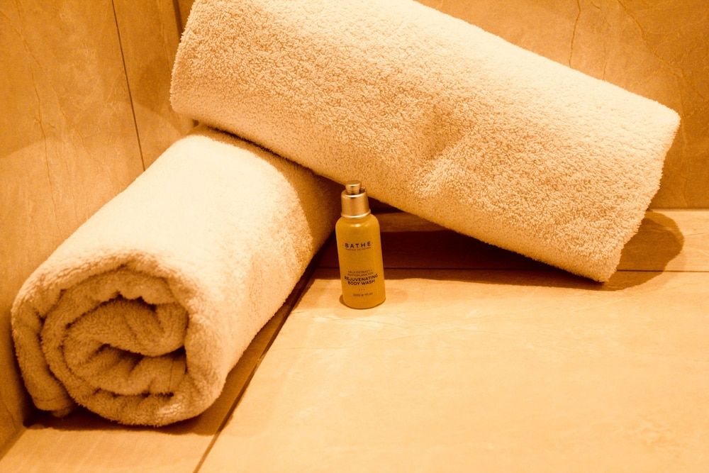 The Nautilus Napier Ocean View Premium Studio with Spa 9