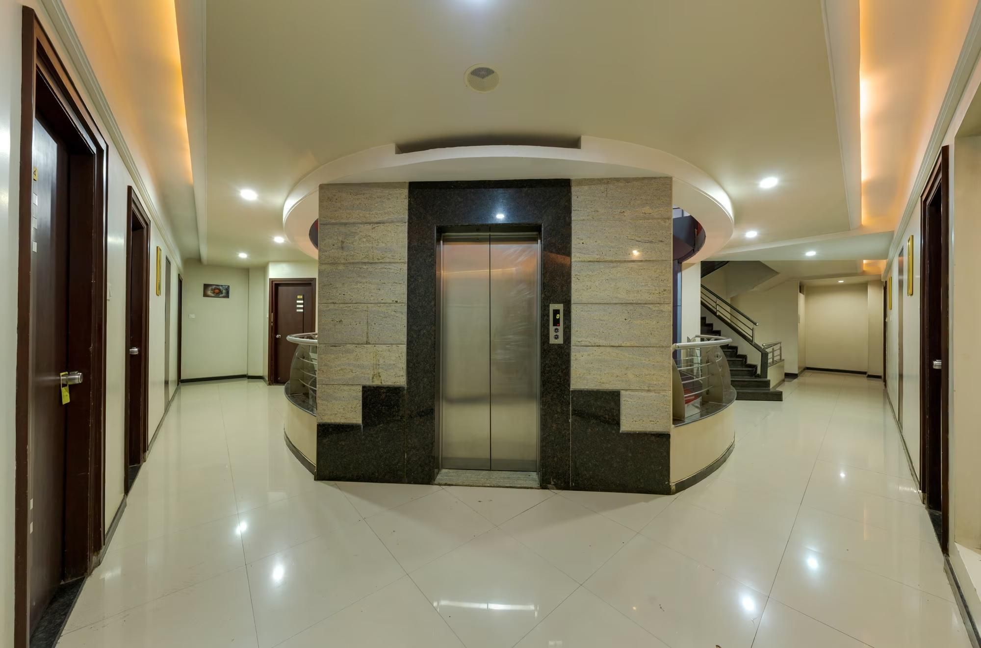 undefined Hotel Icon inn 4