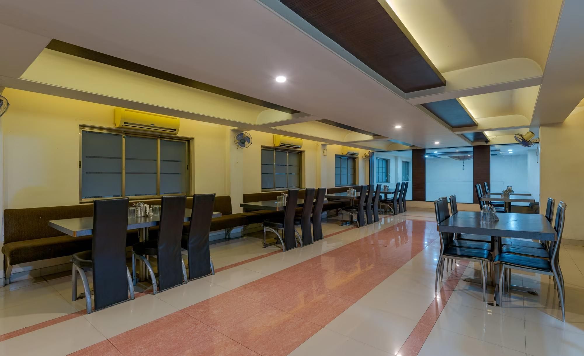 undefined Hotel Icon inn 9