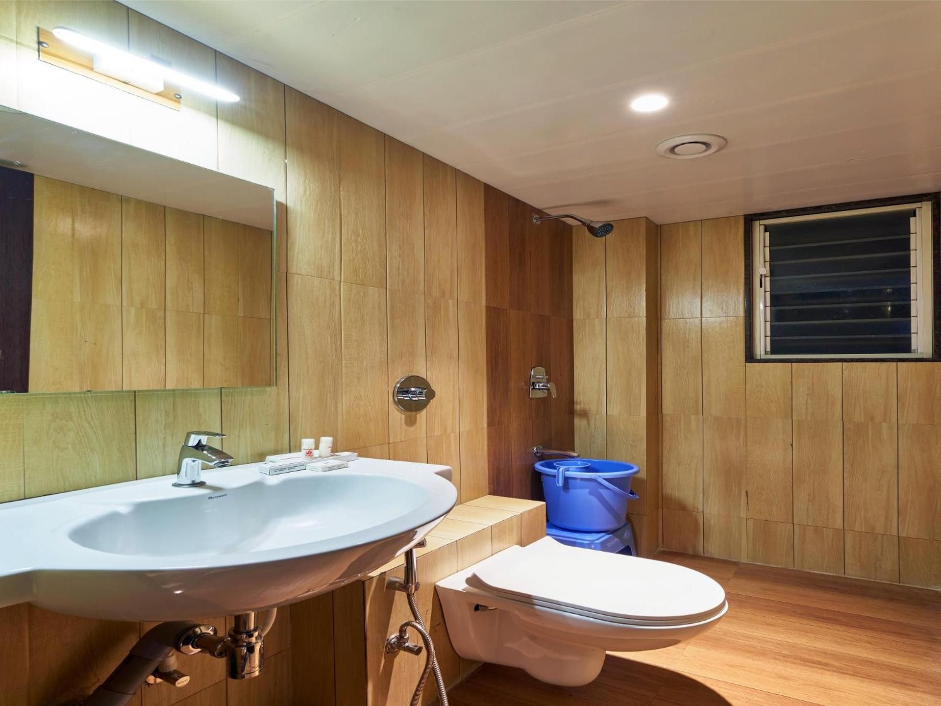 Hotel Tulsi Deluxe Room Non A/c  9