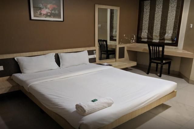 Hotel Pankaj Executive Deluxe Non AC Room 2