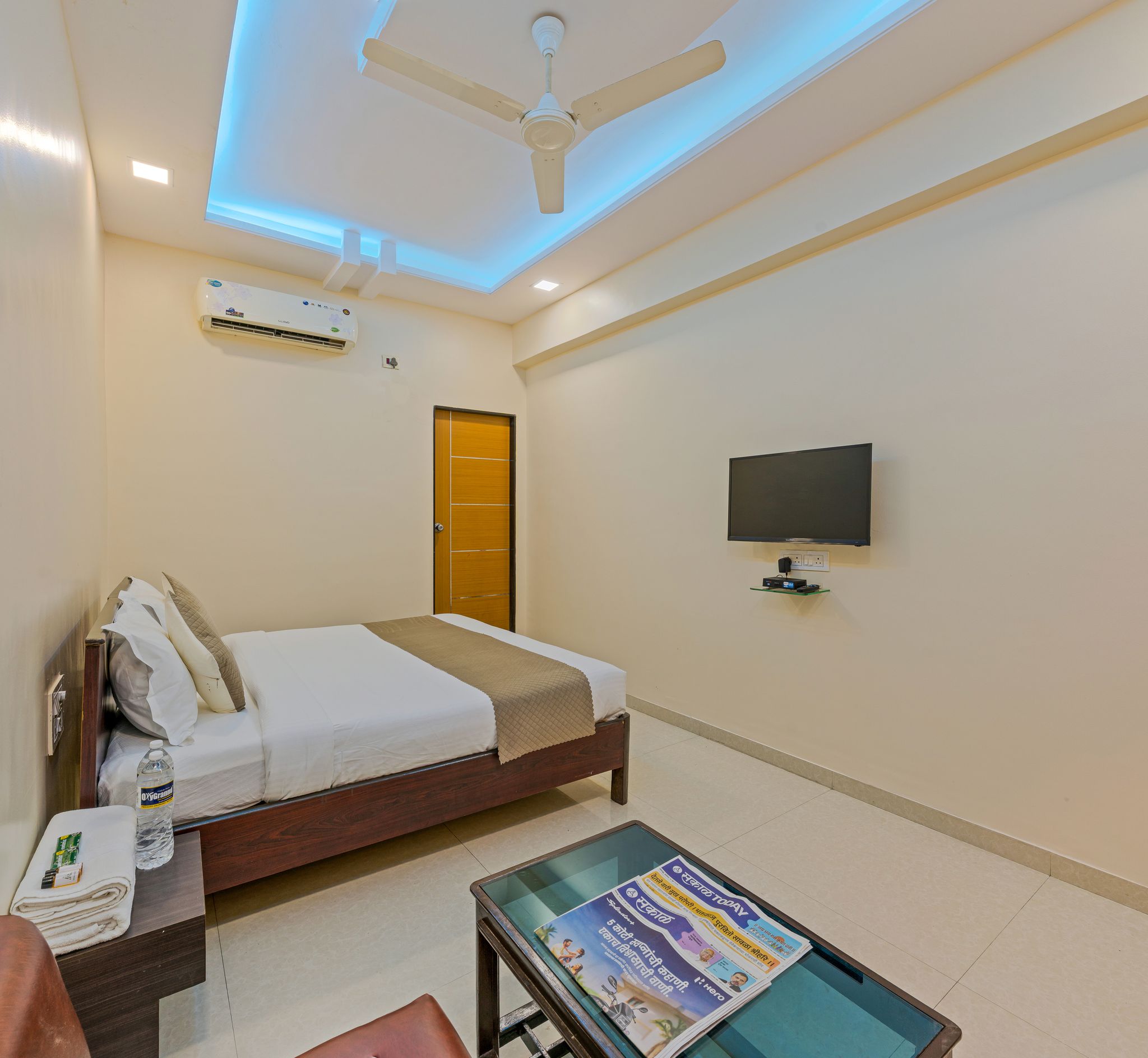 Deluxe Room AC