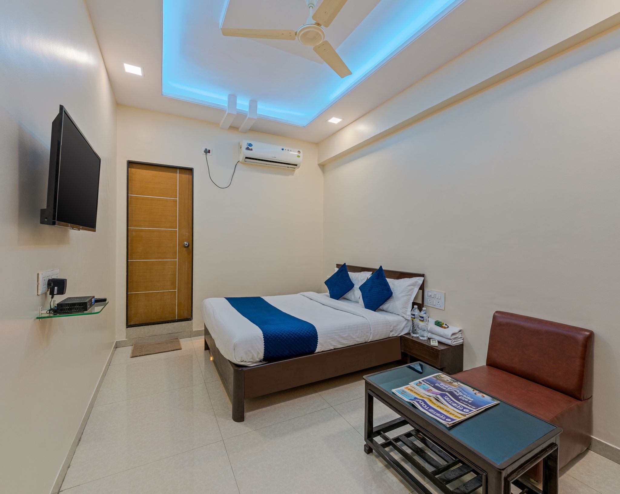 Deluxe Room AC