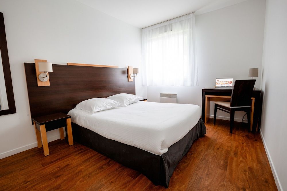 Cerise Nantes Atlantis Apartment