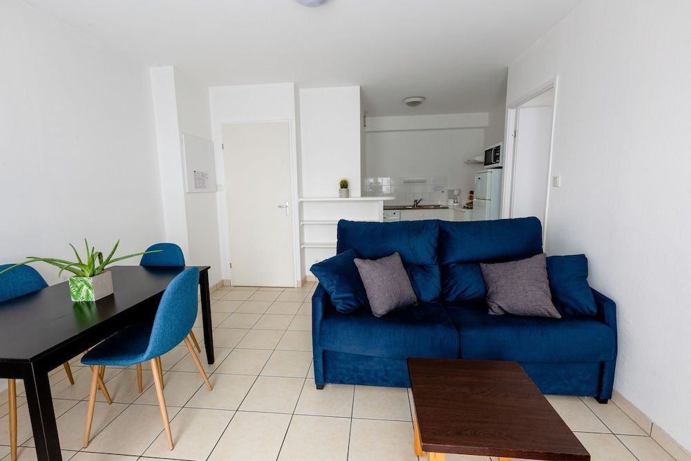 Cerise Nantes Atlantis Apartment 5