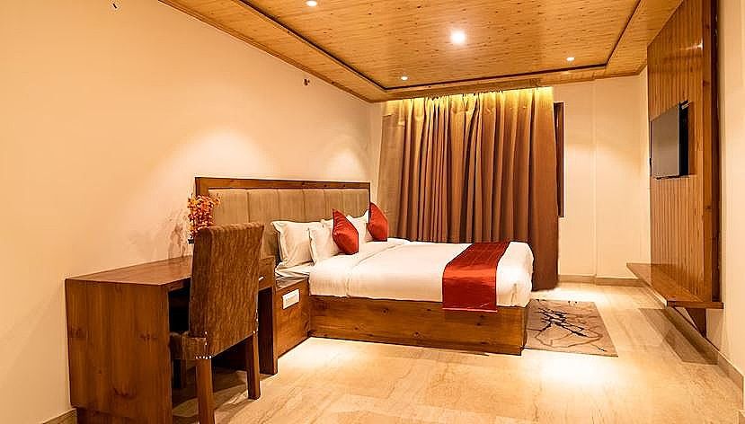 Goldenfern Resort Classic Room Non View & without Balcony 2