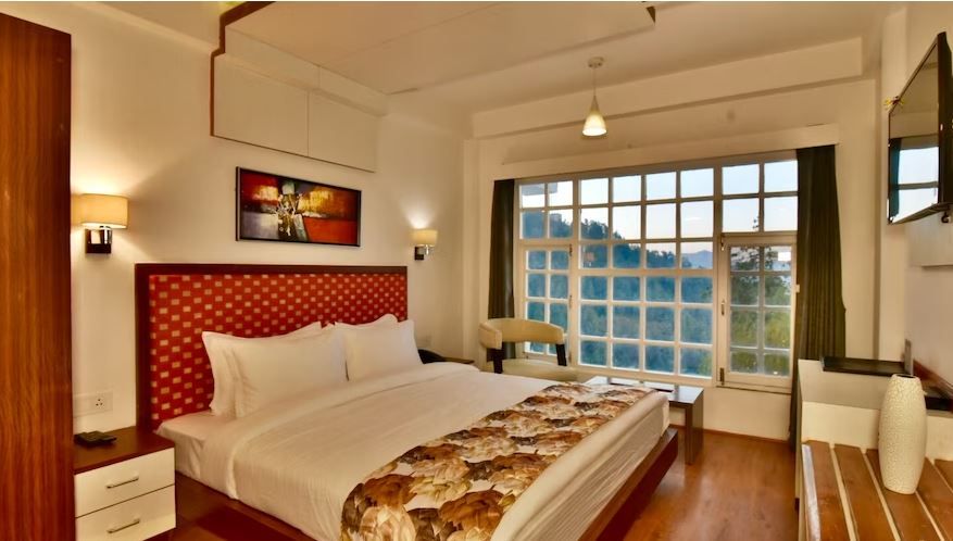 Hillcrest Resort by DLS Hotels Deluxe  Room 2