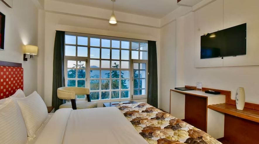 Hillcrest Resort by DLS Hotels Deluxe  Room