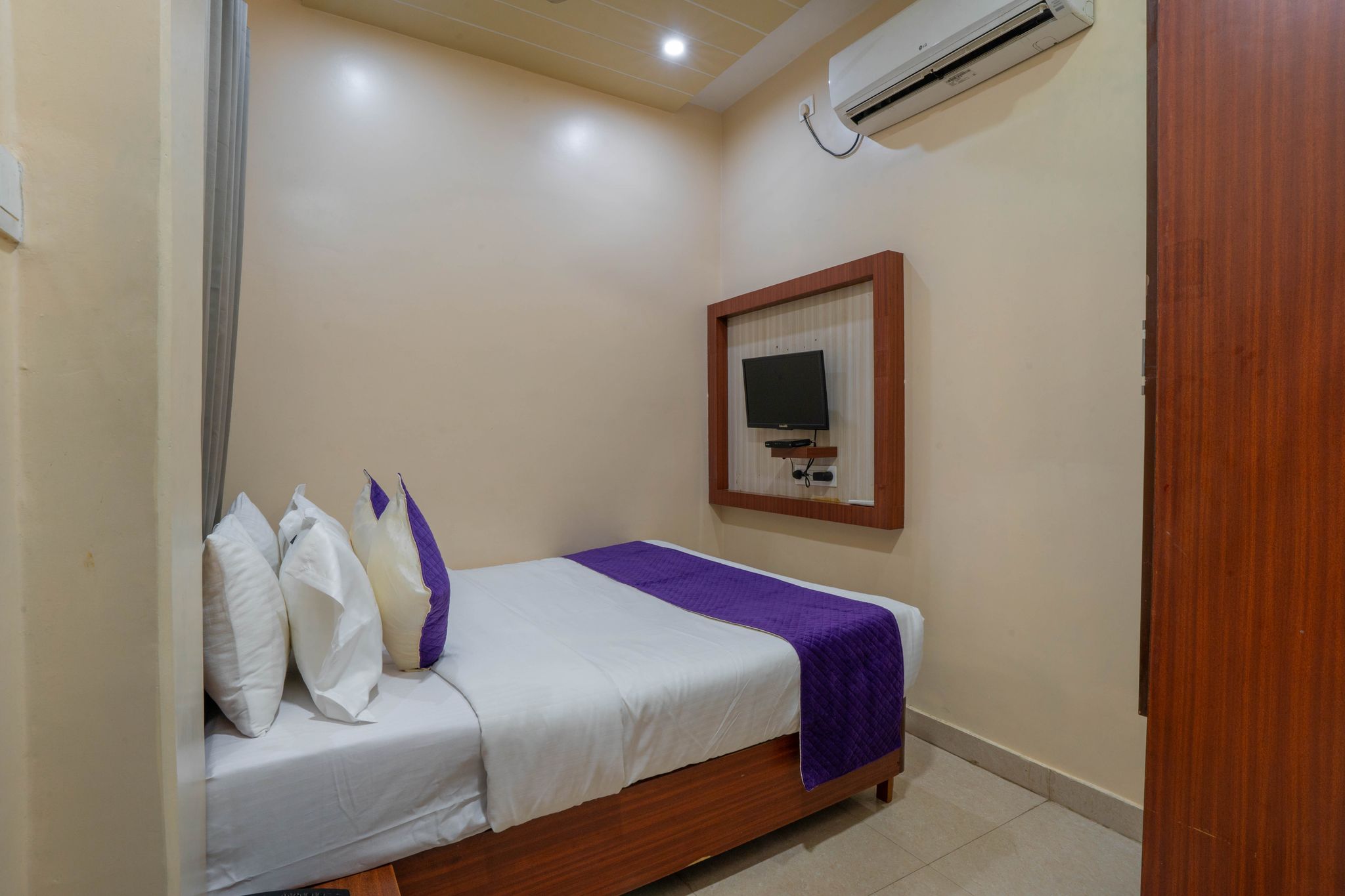 Hotel Kiaara Standard Room 2