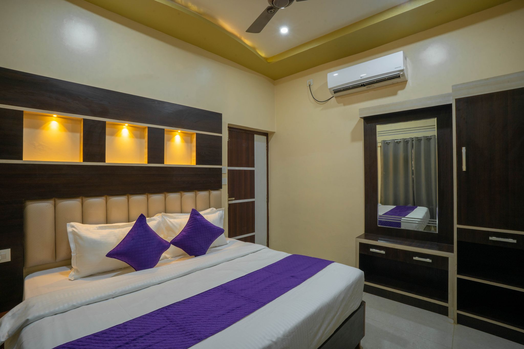 Hotel Kiaara Deluxe Room 2