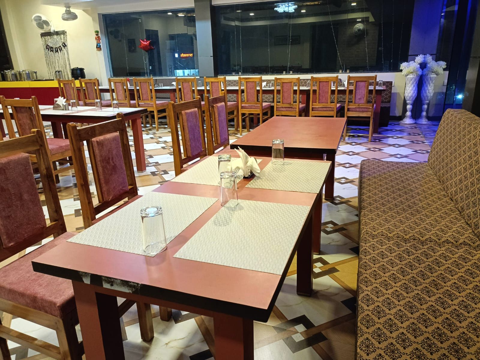 Food & Dining