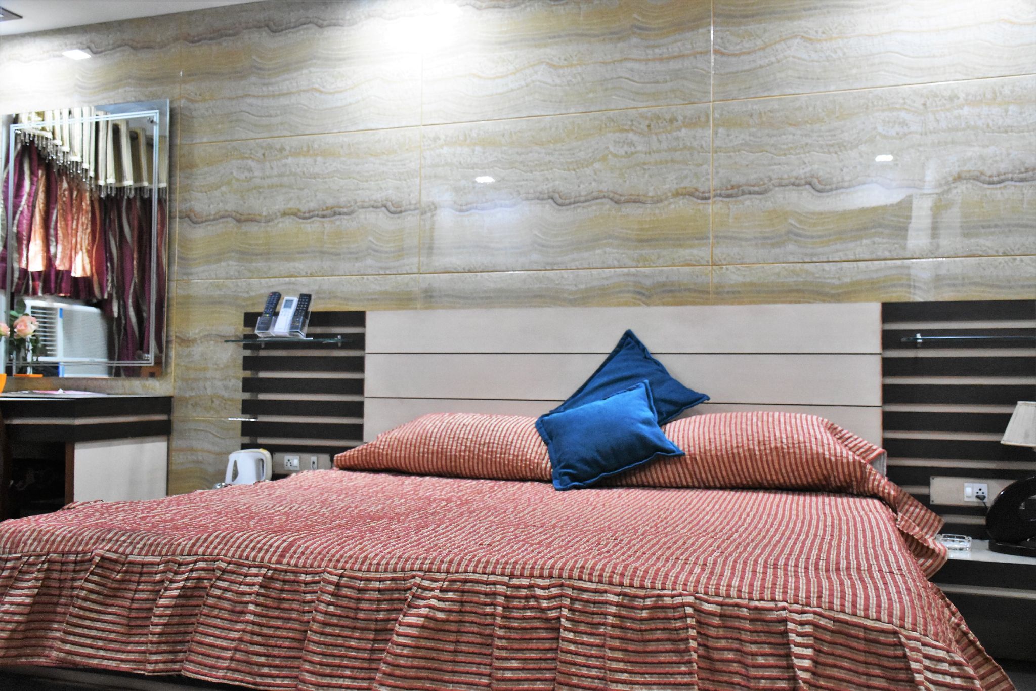 Maharaja Room-for Single