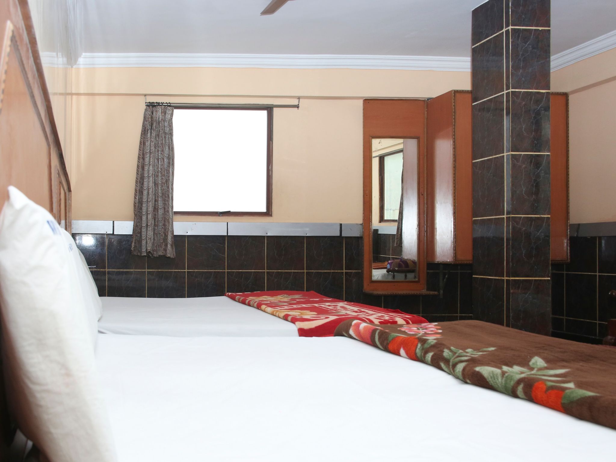 Hotel VK Residency Non A/C Double Bedded Room 4
